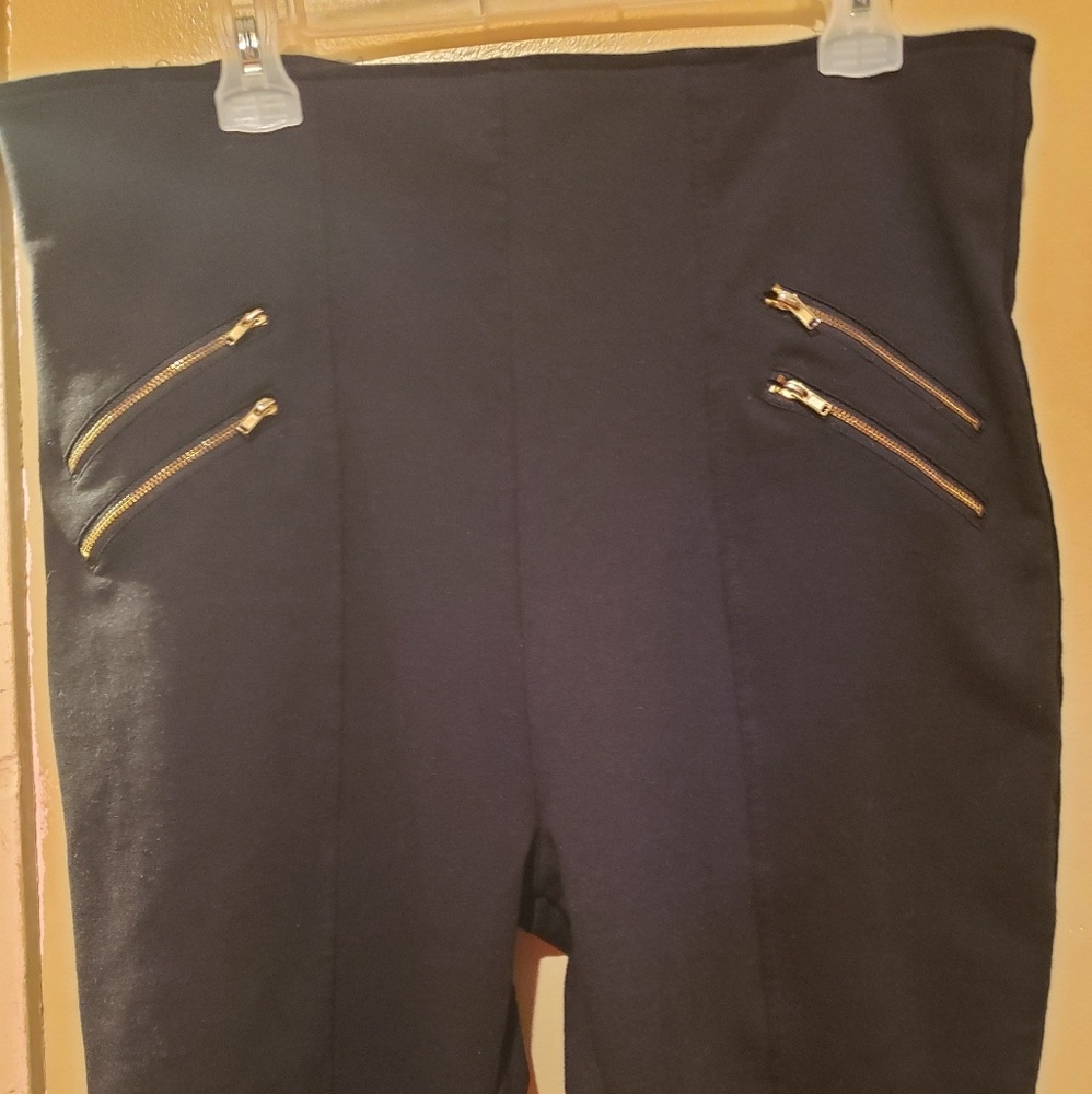 Last Exit shorts LIKE NEW